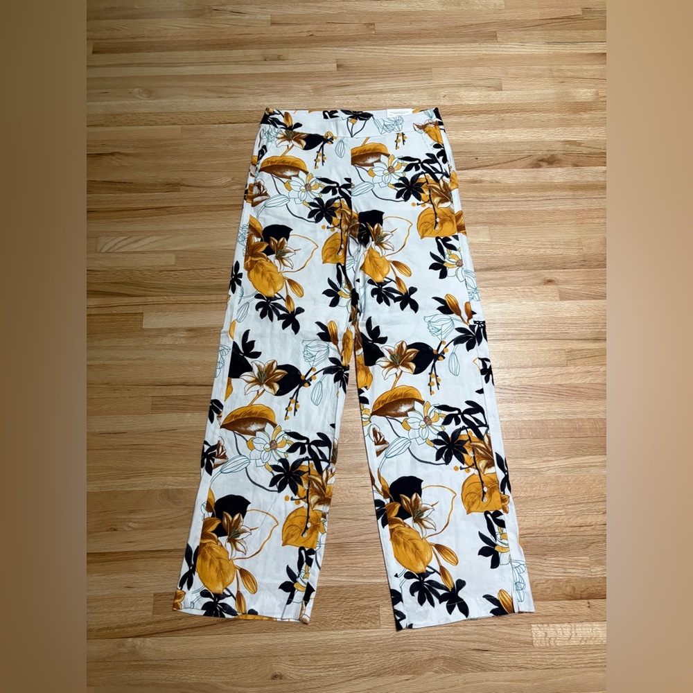 CHICO'S NWT $109 Pull On Stretch Linen Tropic Floral Pants Size 2T